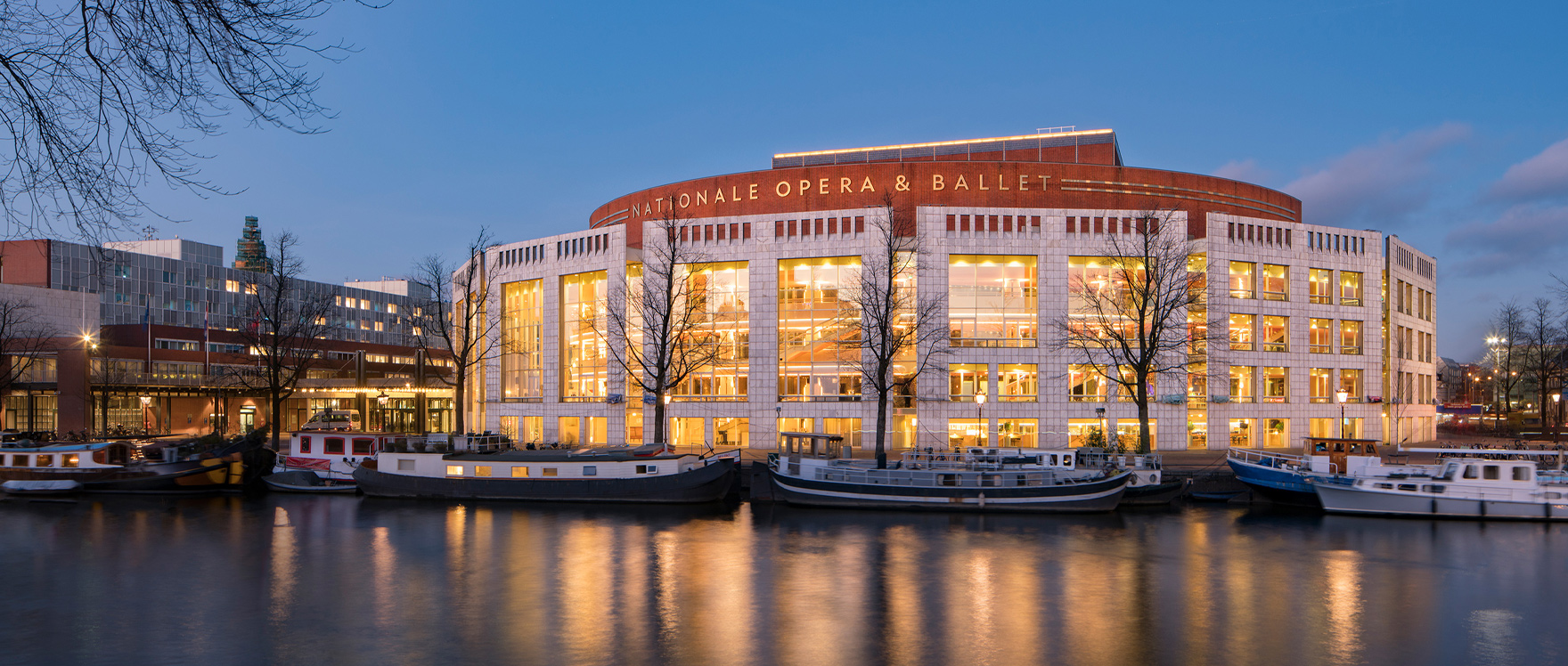 Nationale Opera & Ballet (Stopera) aan de Amstel in Amsterdam, foto door Ronald Tilleman